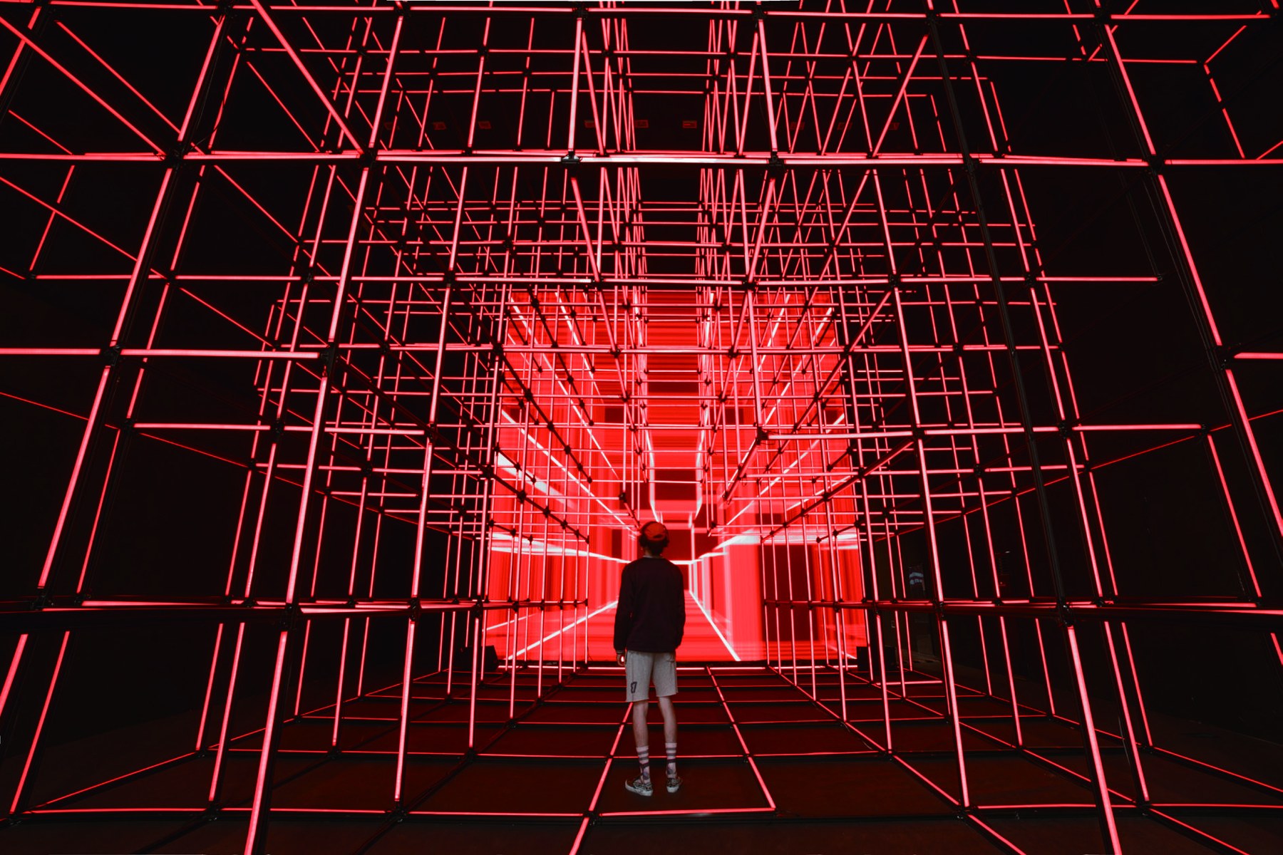 时间没有开端，空间没有边界，作品现场
